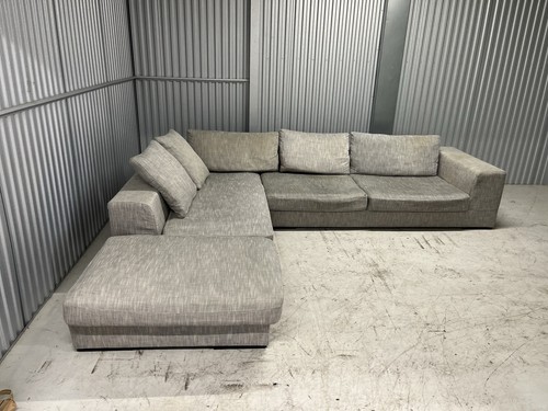 Large grey italia shaped - italia, l